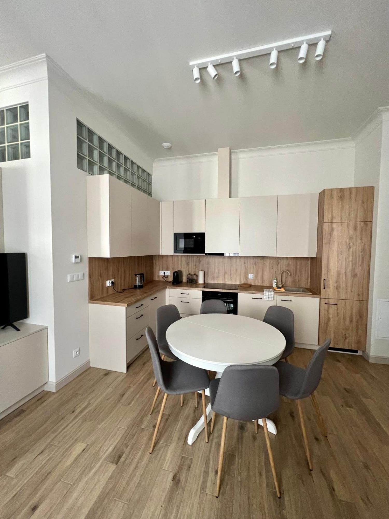 Sebastiana Street Luxury Apartment Cracóvia Exterior foto
